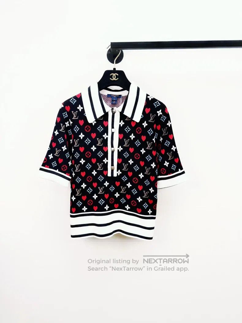 Louis Vuitton Louis Vuitton Playing card colored knitted short sleeve Size XS / US 0-2 / IT 36-38 - 1 Thumbnail