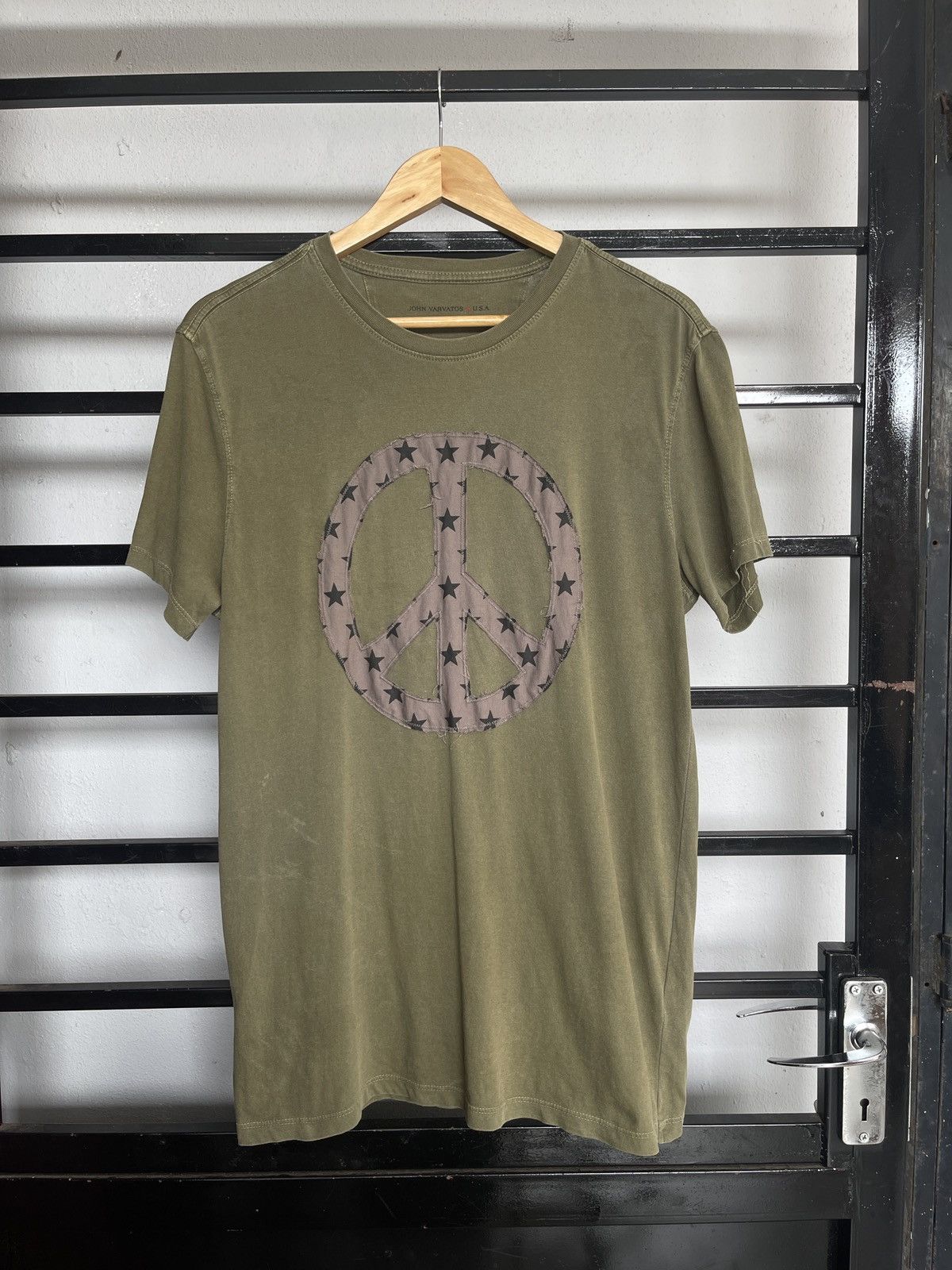 John Varvatos John Varvatos Peace Tshirt Size US M / EU 48-50 / 2 - 1 Thumbnail