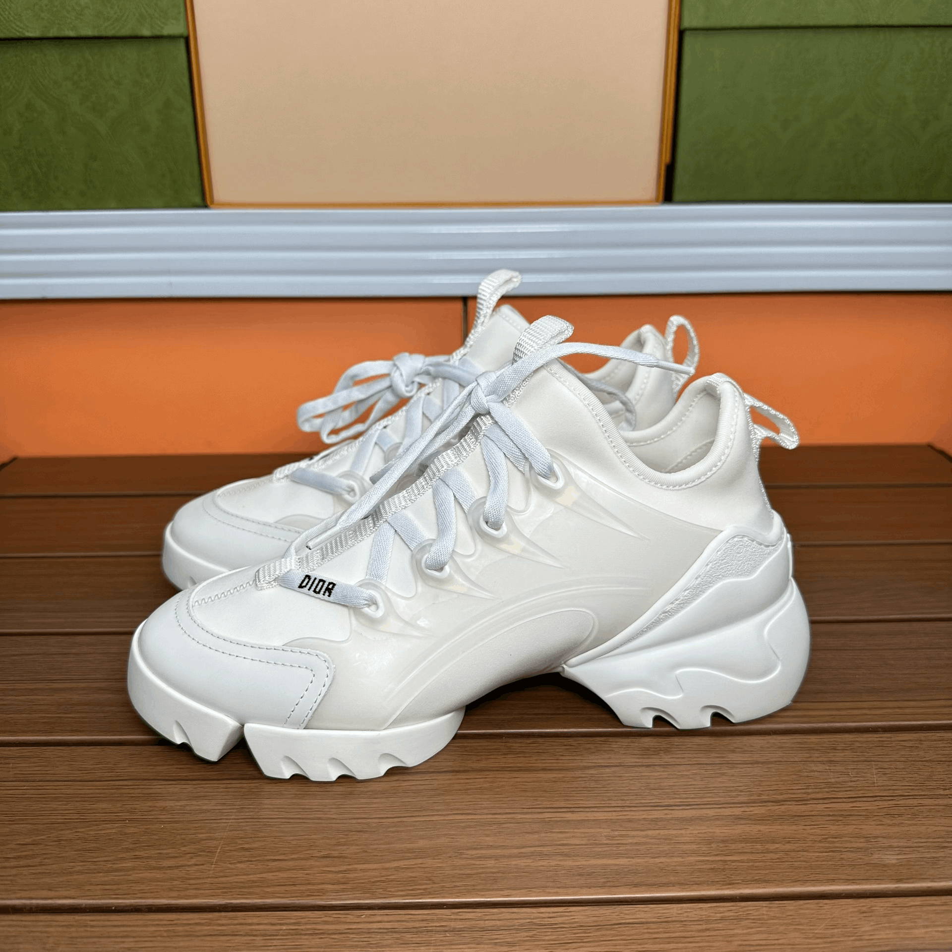 Dior Dior Casual White Lowtop Sneakers it_35 Women Size US 5 / IT 35 - 1 Thumbnail
