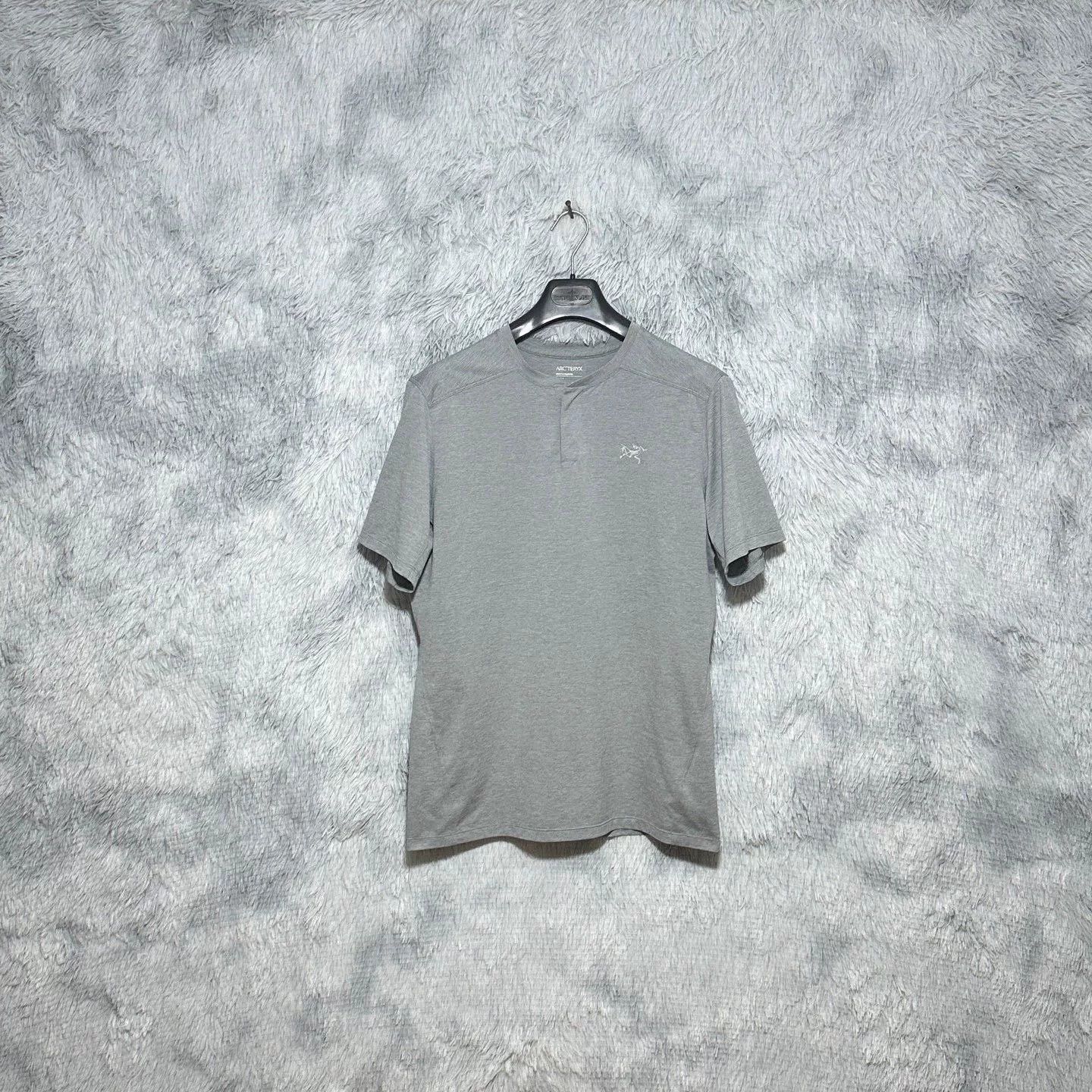 Arc'teryx Arcteryx Kadem Henley SS T-Shirt Size US M / EU 48-50 / 2 - 1 Thumbnail