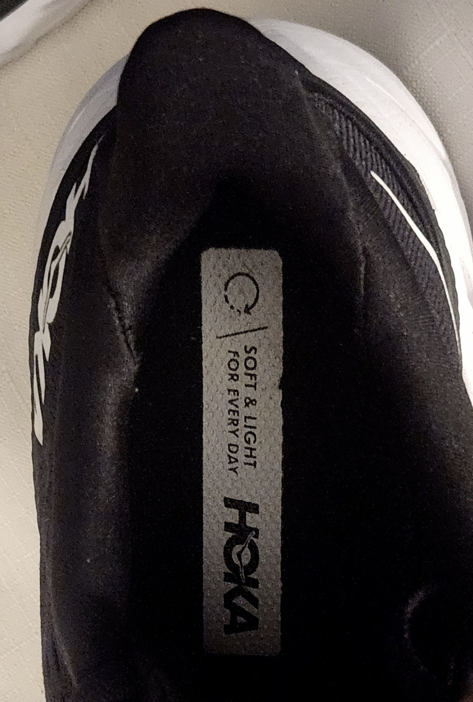 Hoka Hoka One One Women's Clifton 8 Size US 8B black Size US 8 / IT 38 - 10 Thumbnail