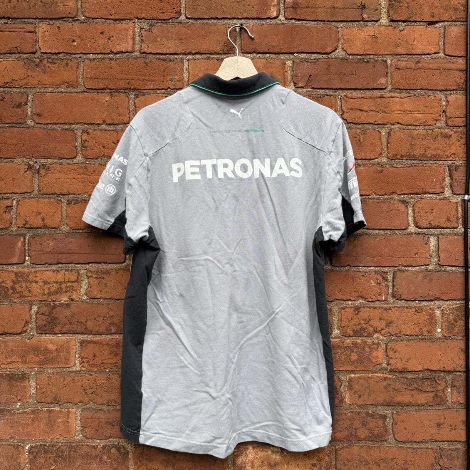 Puma vintage Mercedes Benz petronas puma polo shirt L/XL Size US XL / EU 56 / 4 - 6 Thumbnail