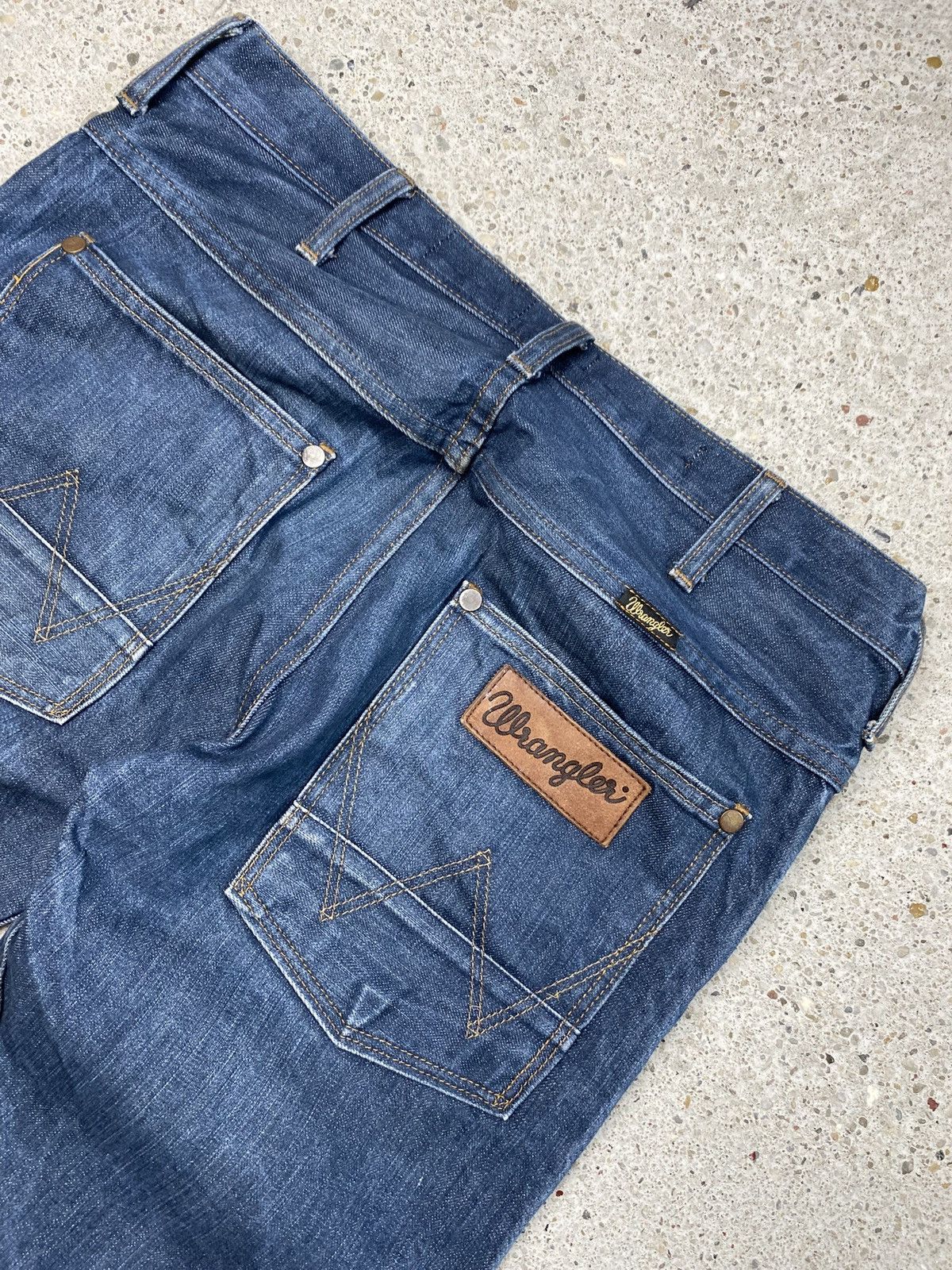 Wrangler Wrangler raw selvedge denim jeans japan shuttle loom Size US 31 - 13 Thumbnail