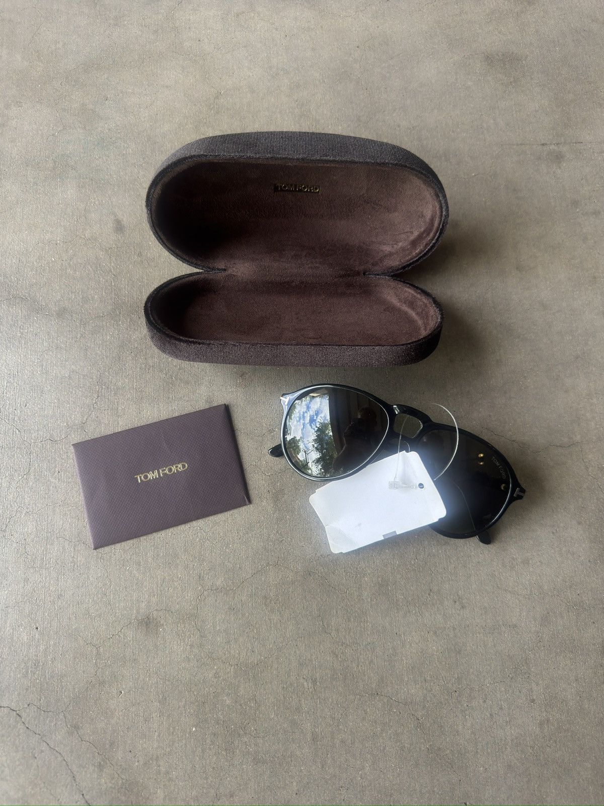 Tom Ford Tom Ford Lennon 02 Sunglasses in Black $550 Size ONE SIZE - 4 Thumbnail