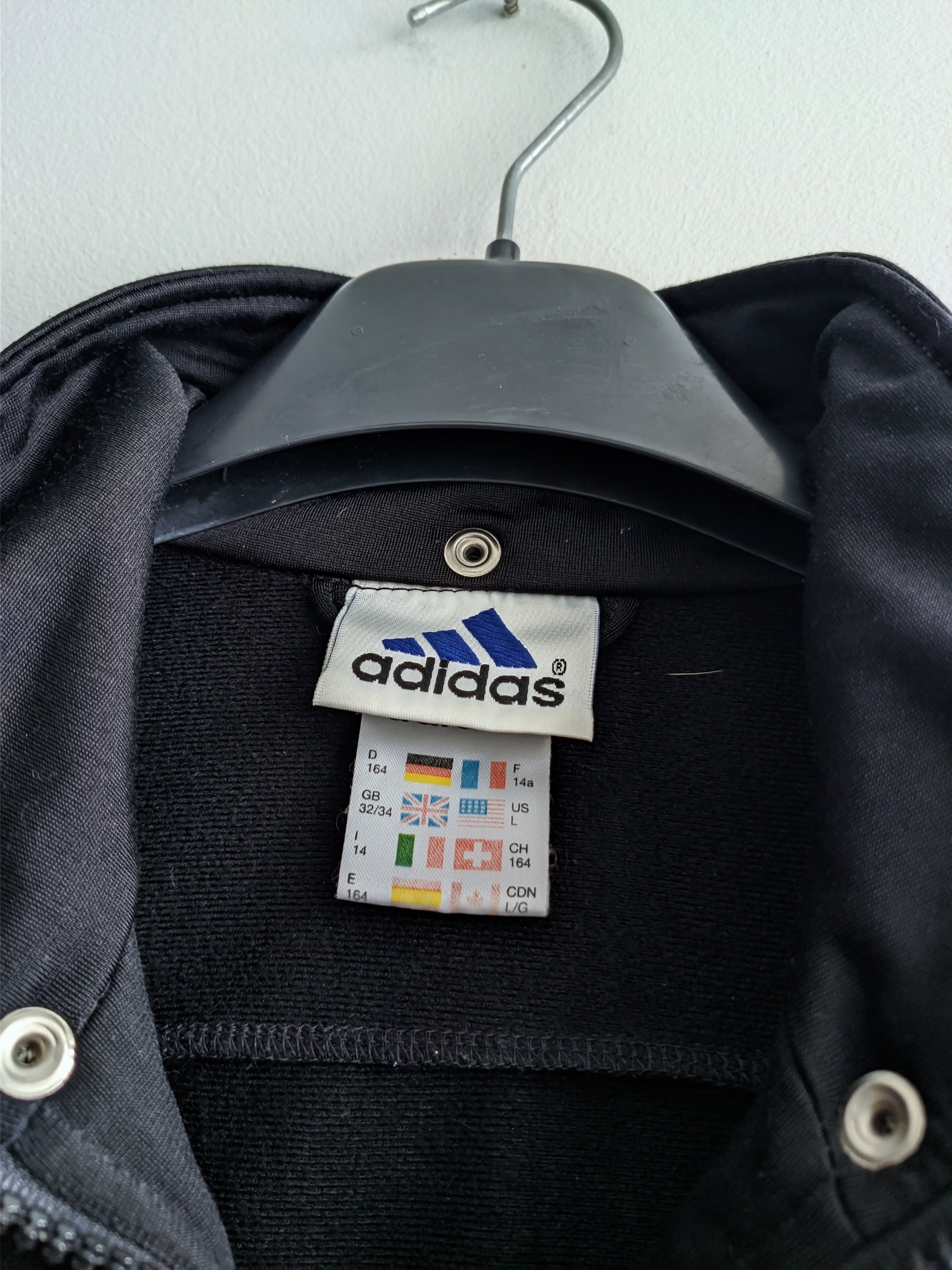 Adidas Vintage adidas vest y2k 90s jacket Size US L / EU 52-54 / 3 - 8 Thumbnail