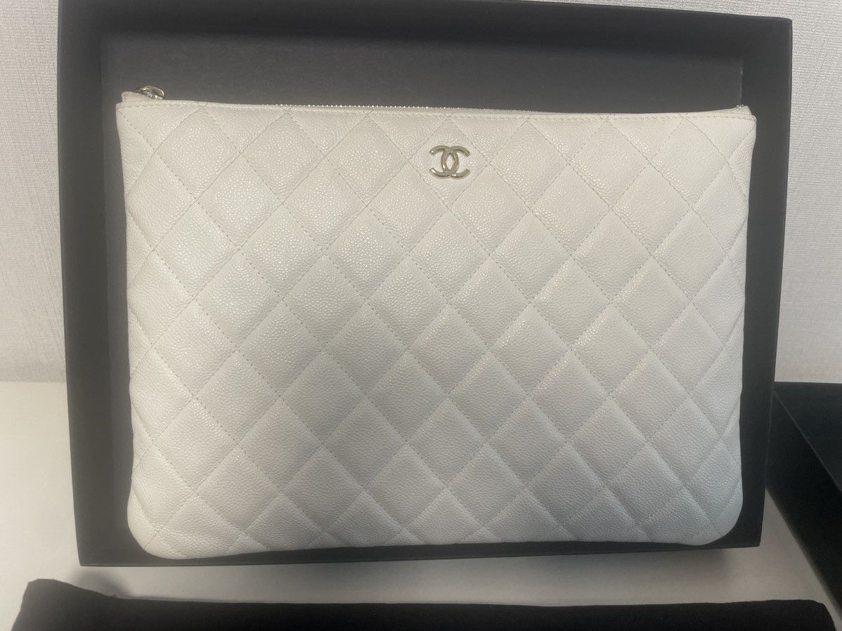 Chanel Chanel caviar clutch white Size ONE SIZE - 1 Thumbnail