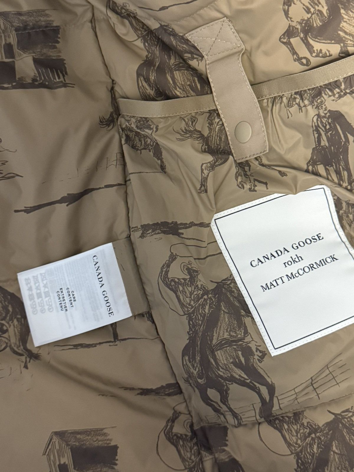 Canada Goose Canada Goose x Rokh x Matt McCormick Down Strap Trench Coat Size US M / EU 48-50 / 2 - 11 Thumbnail