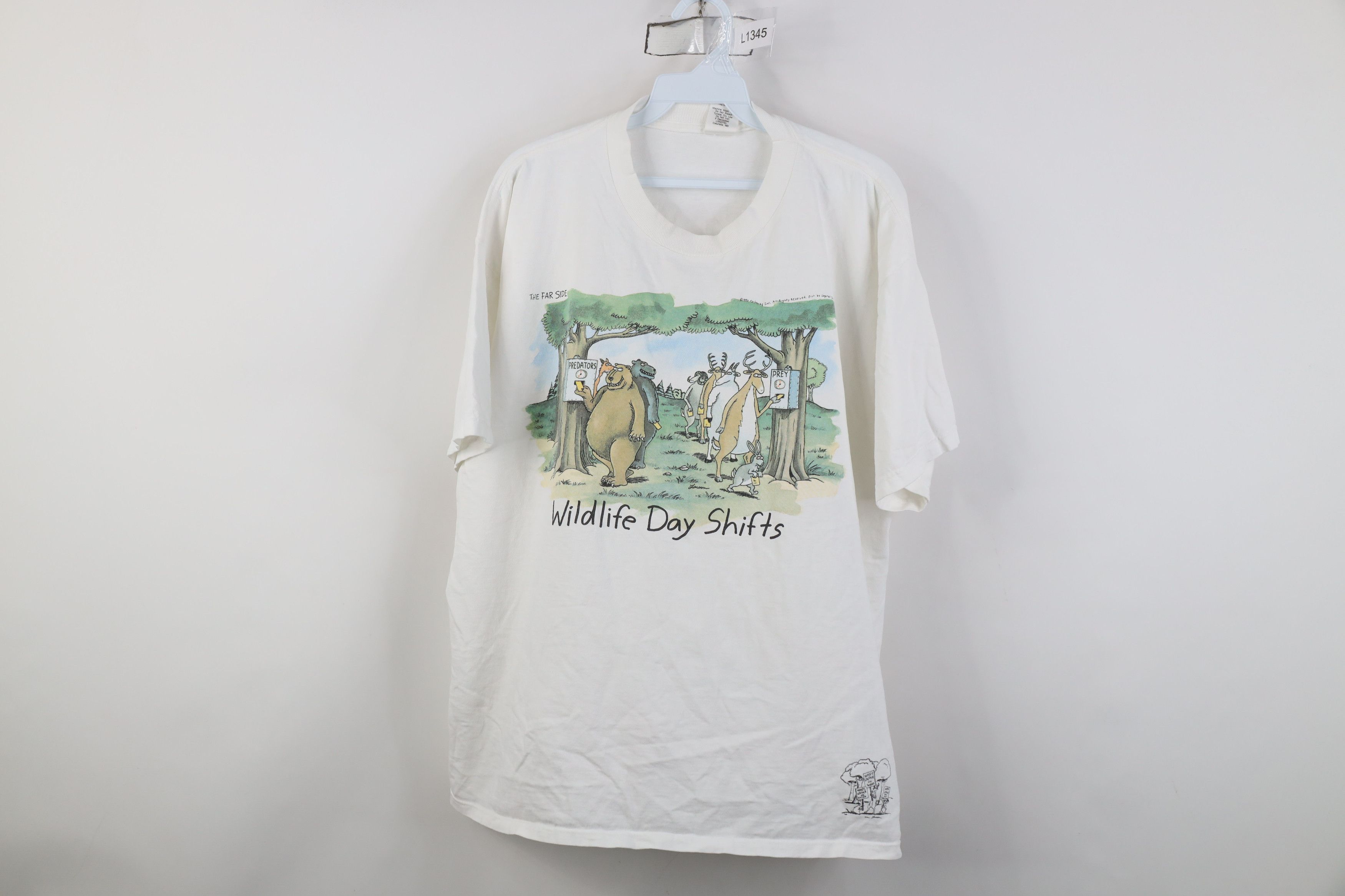 Vintage Vintage 90s Streetwear Wildlife Day Shifts T-Shirt USA Size US XL / EU 56 / 4 - 1 Thumbnail