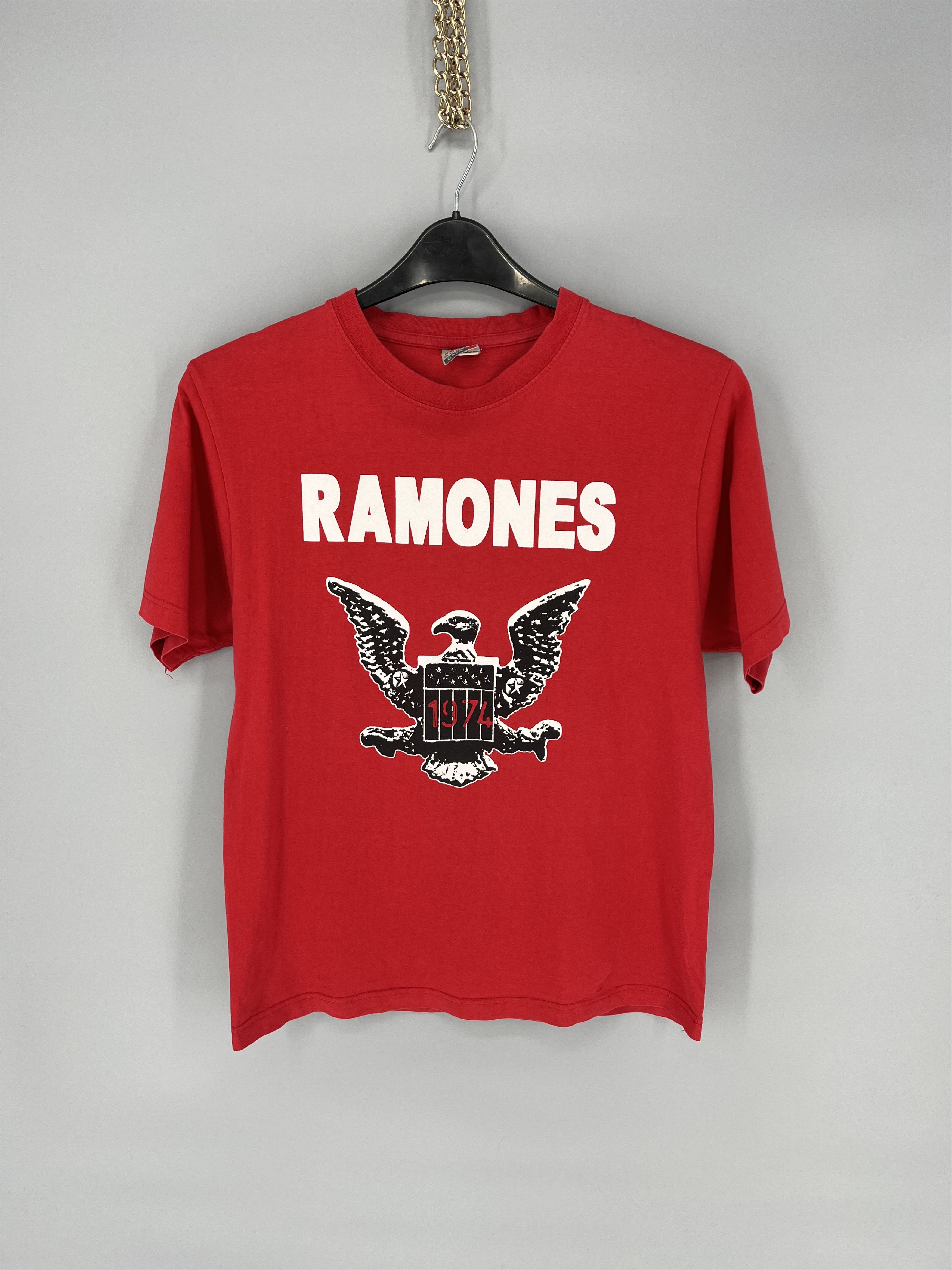 band-tees-vintage-y2k-punk-rock-ramones-band-tee-t-shirt-grailed