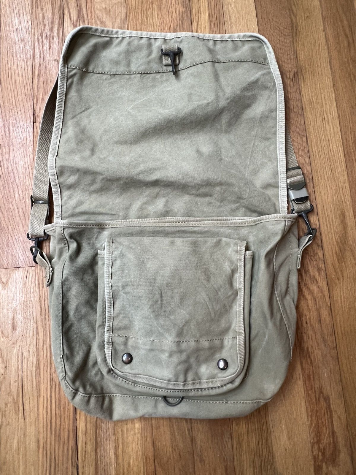 Banana Republic Banana Republic Israeli Paratrooper Military Messenger Bag Size ONE SIZE - 5 Thumbnail