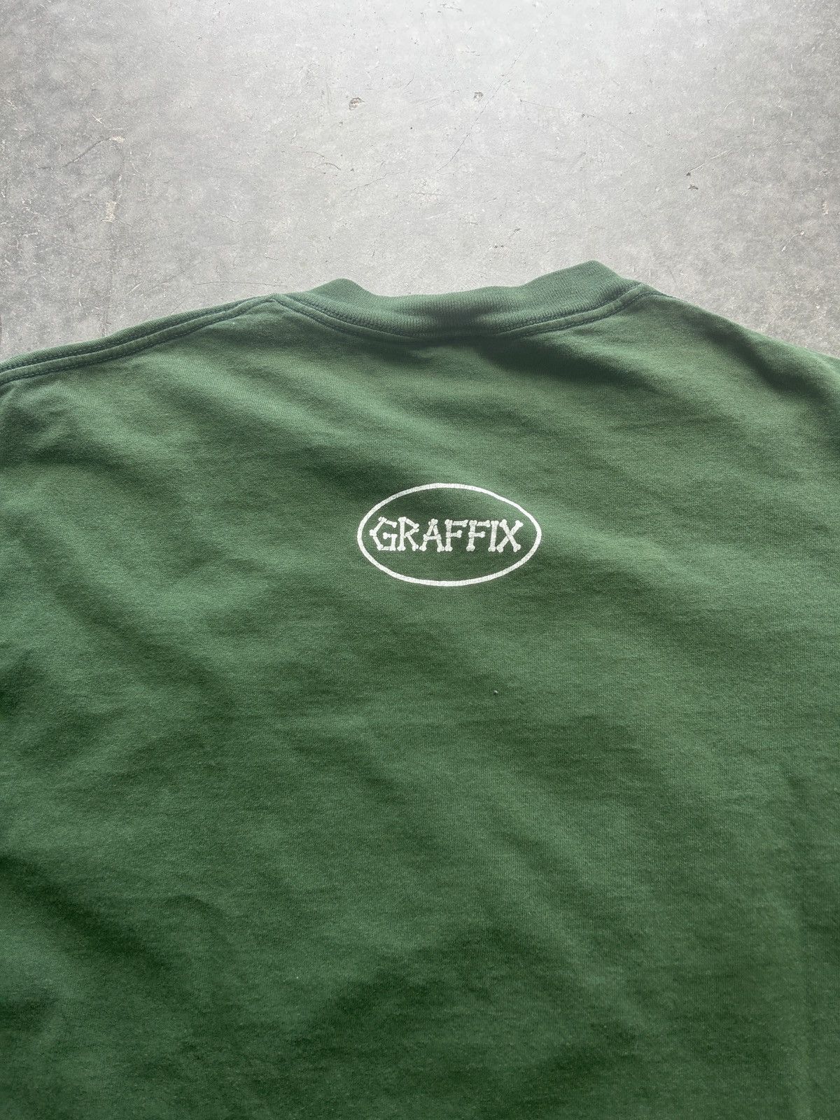 Vintage Vintage 90s Graffix Jester Graphic Tee Size US L / EU 52-54 / 3 - 9 Thumbnail