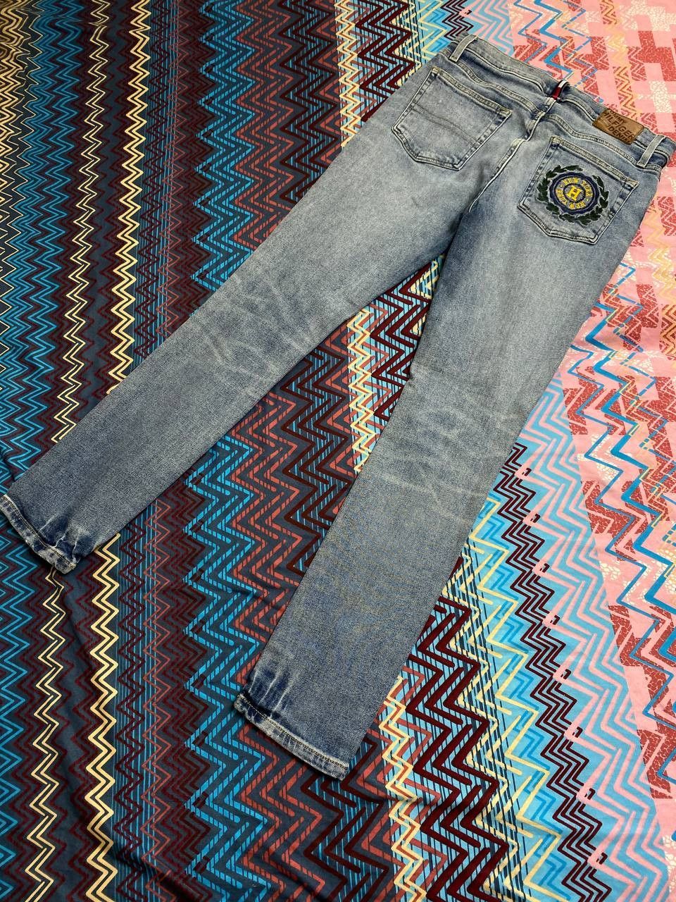 Tommy Hilfiger × Vintage Vintage 90s Tommy Hilfiger distressed relaxed fit jeans Size 30" / US 8 / IT 44 - 10 Thumbnail