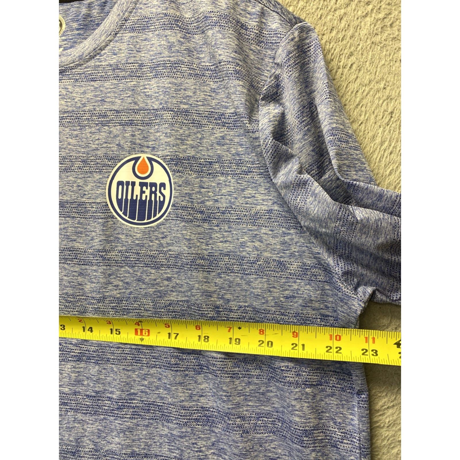 Vintage VINTAGE Edmonton Oilers Connor McDavid Logo T-Shirt Men Large Blue Sports Fan Apparel Size US L / EU 52-54 / 3 - 5 Thumbnail