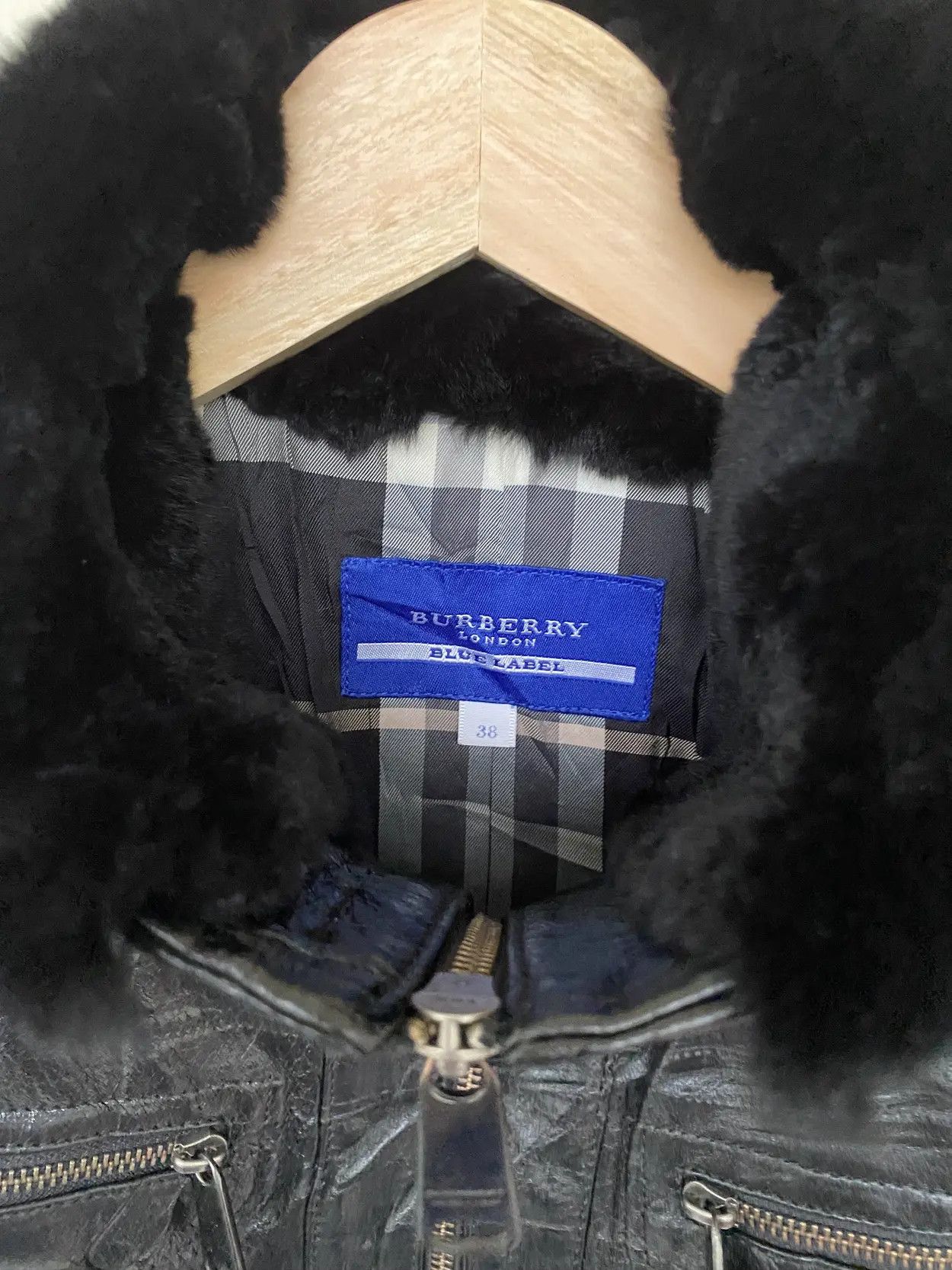 Burberry Burberry Fur Leather Jacket Blue Label Size XS / US 0-2 / IT 36-38 - 9 Thumbnail