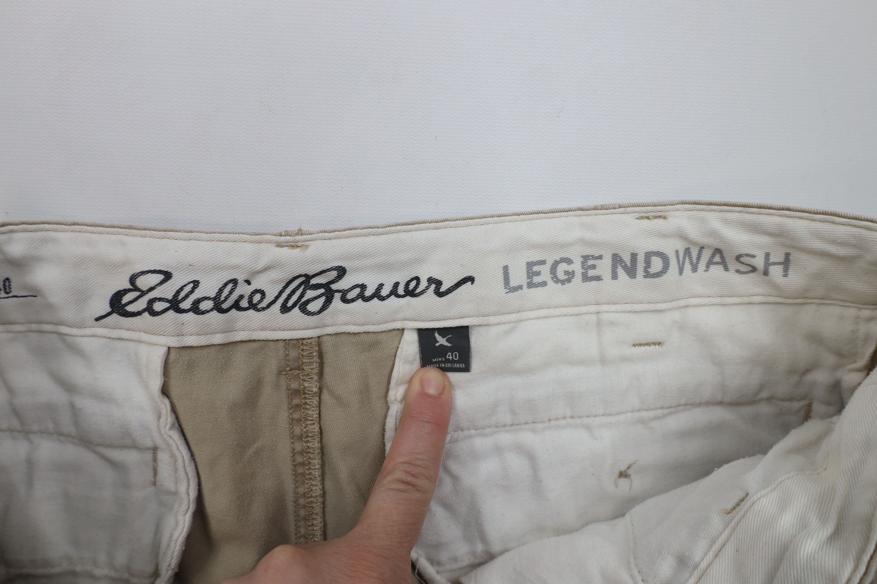 Eddie Bauer × Vintage Vintage Eddie Bauer Heavyweight Cotton Cargo Shorts Beige Size US 40 / EU 56 - 7 Thumbnail