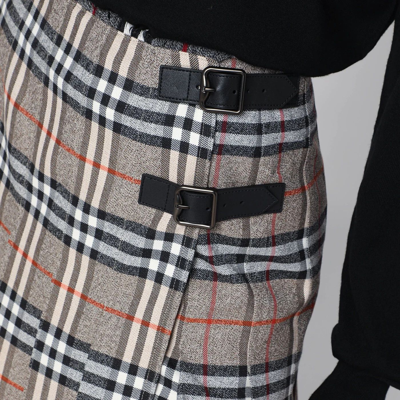 Burberry o1d2blof0426 Wool Mini Skirt in Multicolor Size 28" / US 6 / IT 42 - 4 Thumbnail