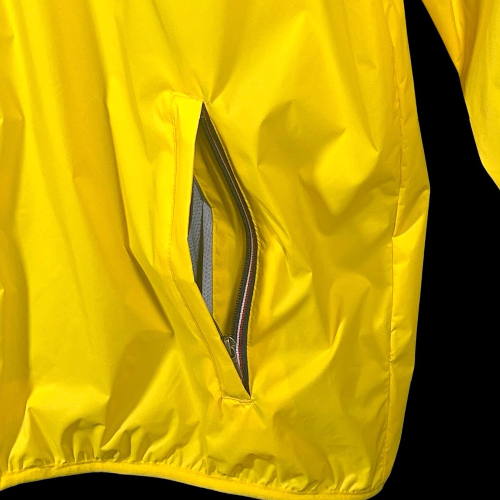 Tommy Hilfiger Tommy Hilfiger Men's Rain Jacket XXL Yellow Water-Wind Resistant Breathable Jacket Size US XXL / EU 58 / 5 - 7 Thumbnail