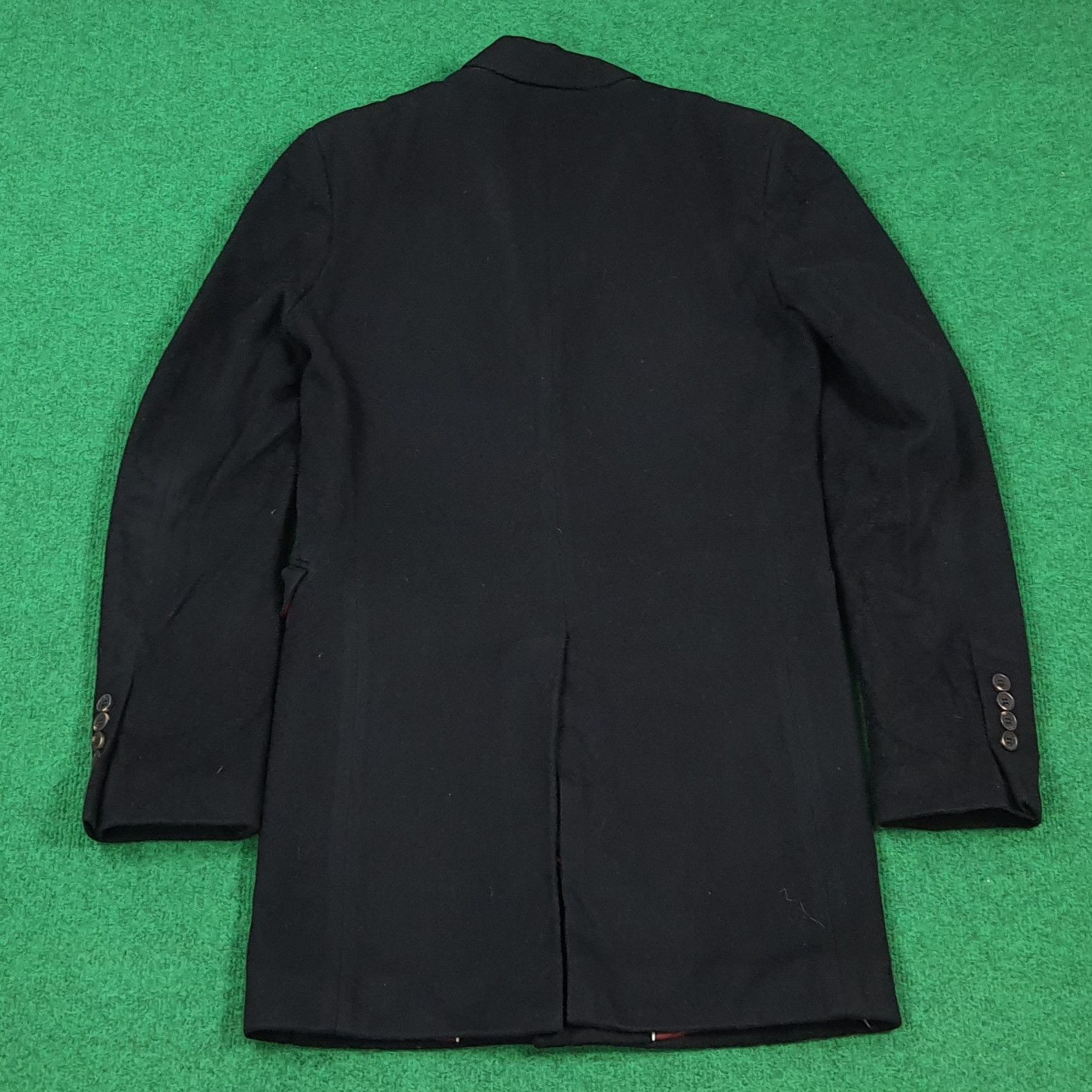 Tom Ford Tom Ford Black Blazer with Red Satin Lining C307N11 Size 44S - 3 Thumbnail