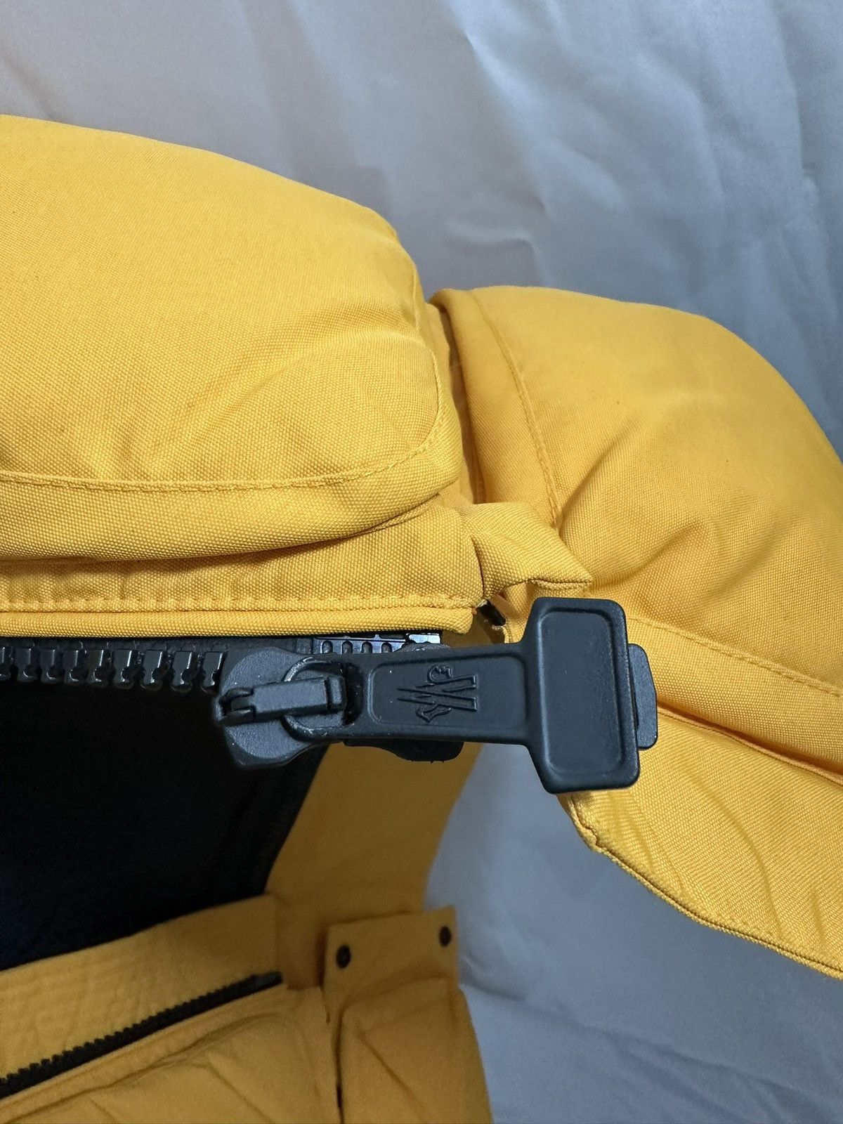 Moncler × Off-White Moncler Giverny Puffer Vest Size US L / EU 52-54 / 3 - 14 Thumbnail