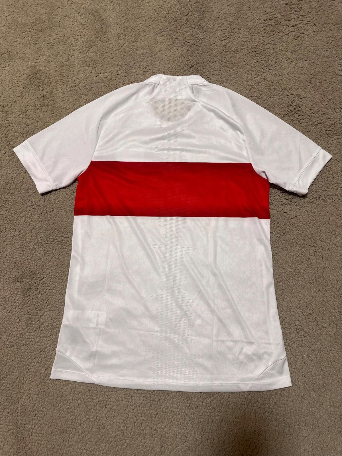 Puma VfB Stuttgart 2018 - 2019 Home football shirt jersey Puma Size US M / EU 48-50 / 2 - 6 Thumbnail