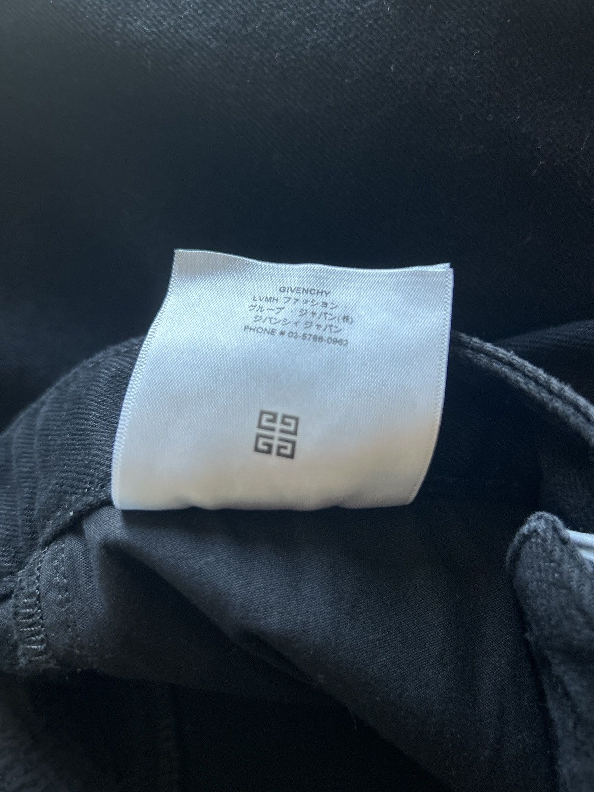 Givenchy Givenchy distressed black jeans Size US 31 - 7 Thumbnail