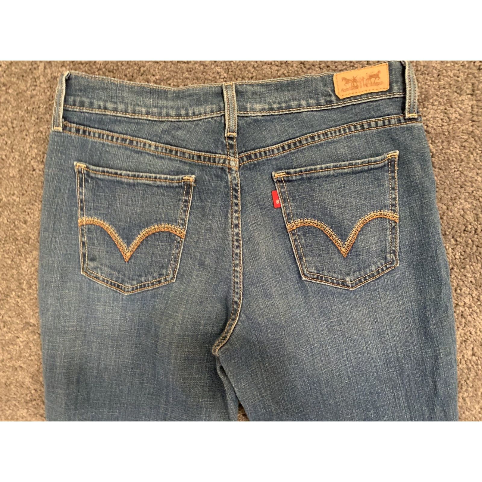 Levi's Levi's Jeans Boot Cut Womens Size 6 Regular Denim Dark Wash Stretch 29 Inseam Blue 515 Size 28" / US 6 / IT 42 - 2 Thumbnail