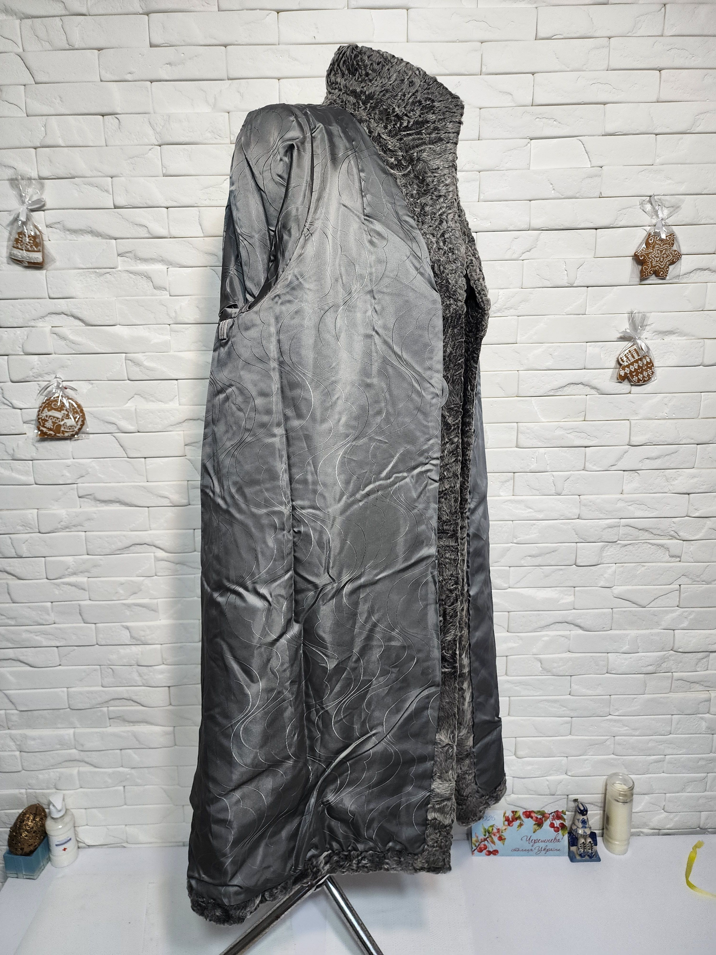 Furla Gray Sheep Fur Coat: Women's Vintage Outerwear Size L / US 10 / IT 46 - 7 Thumbnail