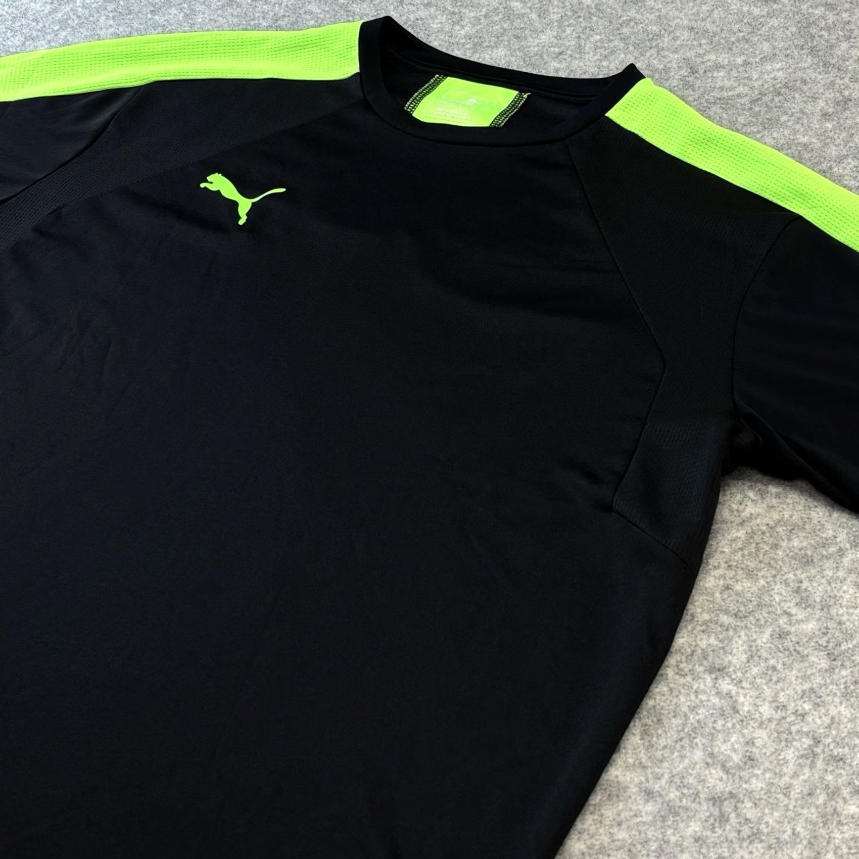 Puma PUMA IT evoTRG training t-shirt XL mens top black green Dry Cell Sports Vgc Size US XL / EU 56 / 4 - 3 Thumbnail