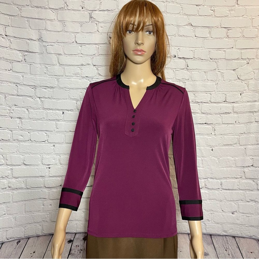 Karl Lagerfeld NWT New KARL LAGERFELD Splitneck Long Sleeve Button Purple Size XXS / US 00 / IT 34 - 4 Thumbnail