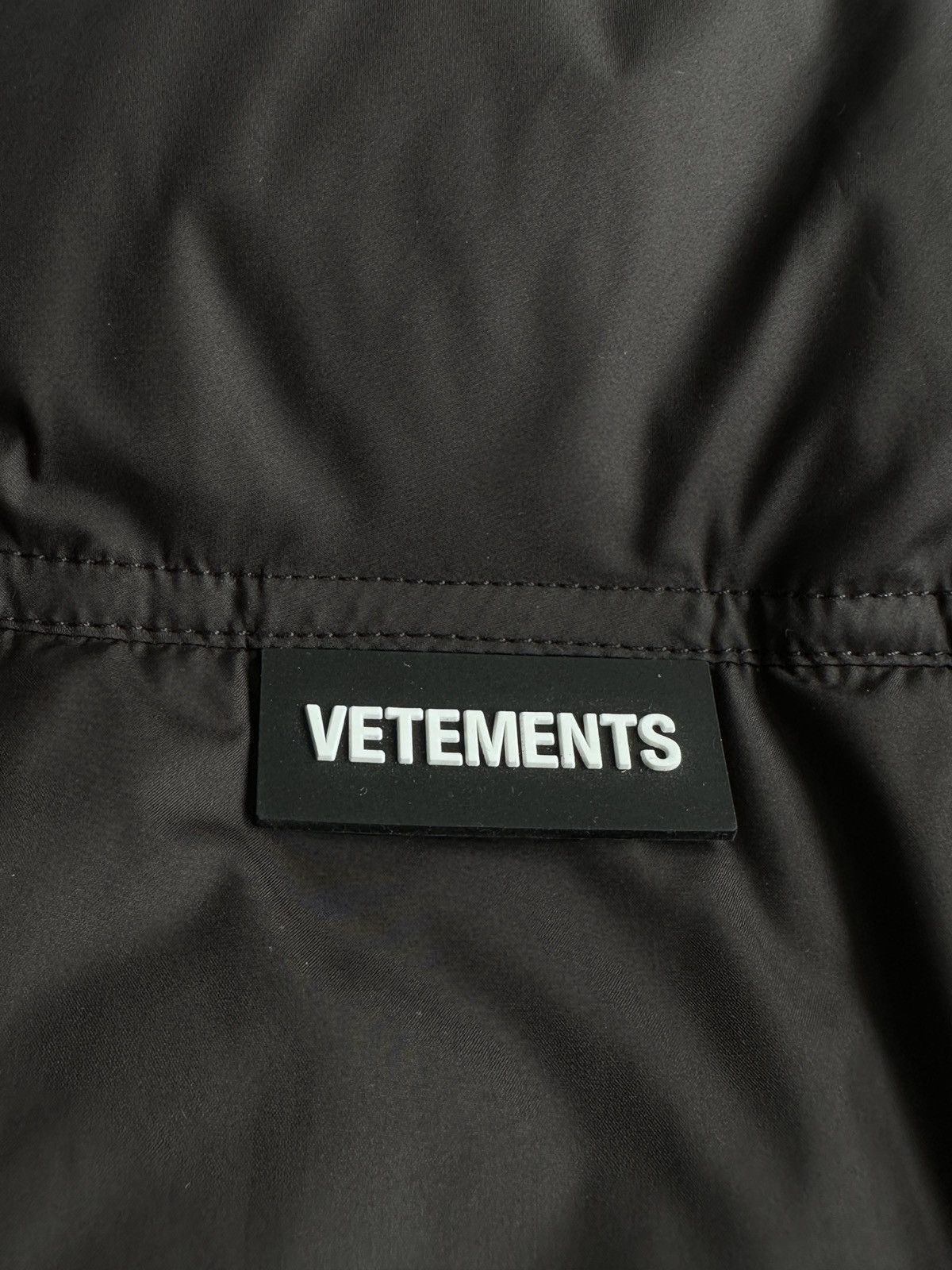 Vetements Vetements - Limited Edition Puffer Jacket Size US M / EU 48-50 / 2 - 4 Thumbnail