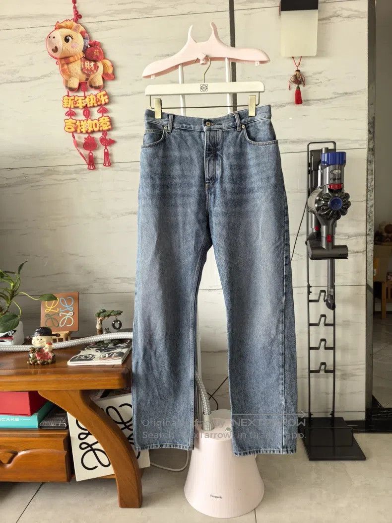 Loewe Loewe Denim long pants, with a big leather patch on the ba Size US 36 / EU 52 - 1 Thumbnail