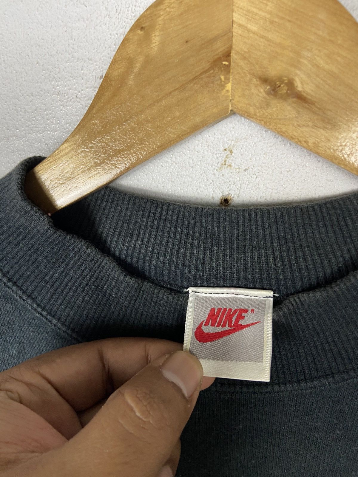 Nike VINTAGE NIKE BIG LOGO SWEATSHIRT Size US L / EU 52-54 / 3 - 3 Thumbnail