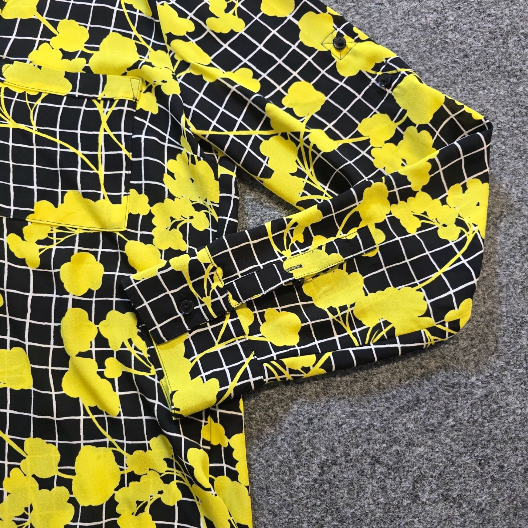 Express Express Blouse Women Small Black Yellow Floral Portofino Sheer Long Sleeve Career Shirt Size S / US 4 / IT 40 - 4 Thumbnail