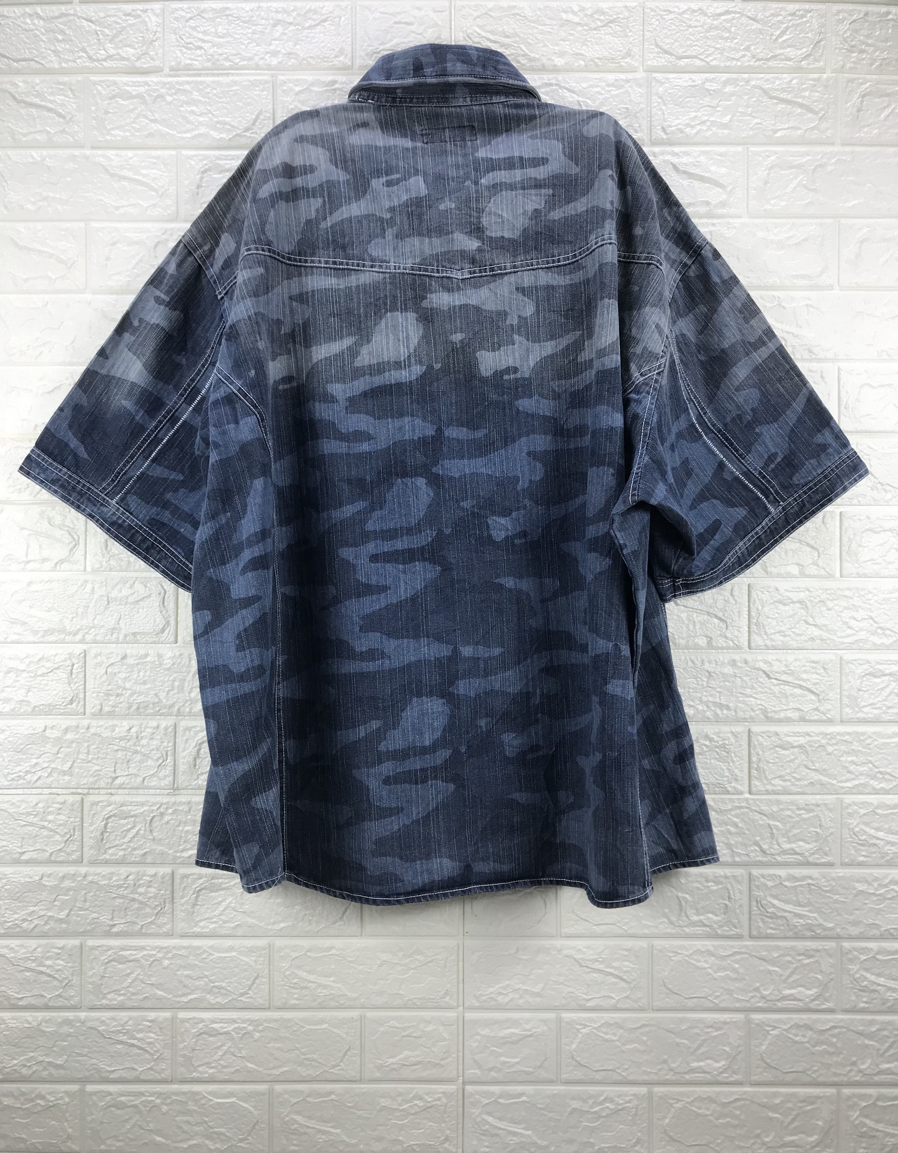 In The Attic Vintage In The Attic Camo Jeans Button Ups Baggy Shirt Size US XXL / EU 58 / 5 - 2 Thumbnail