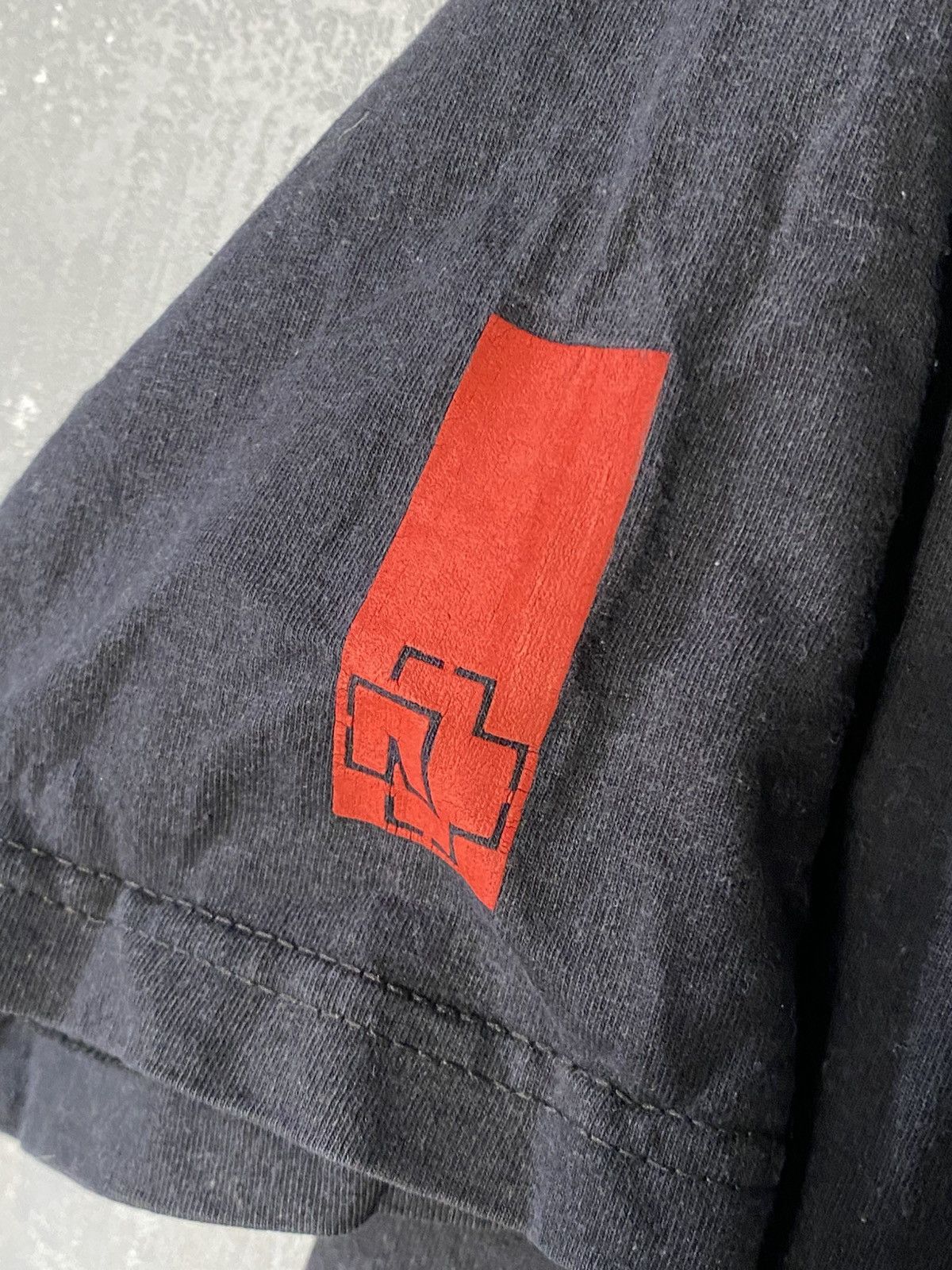 Band Tees × Vintage Vintage Rammstein Rock Band T-shirt big Logo size L Size US L / EU 52-54 / 3 - 3 Thumbnail