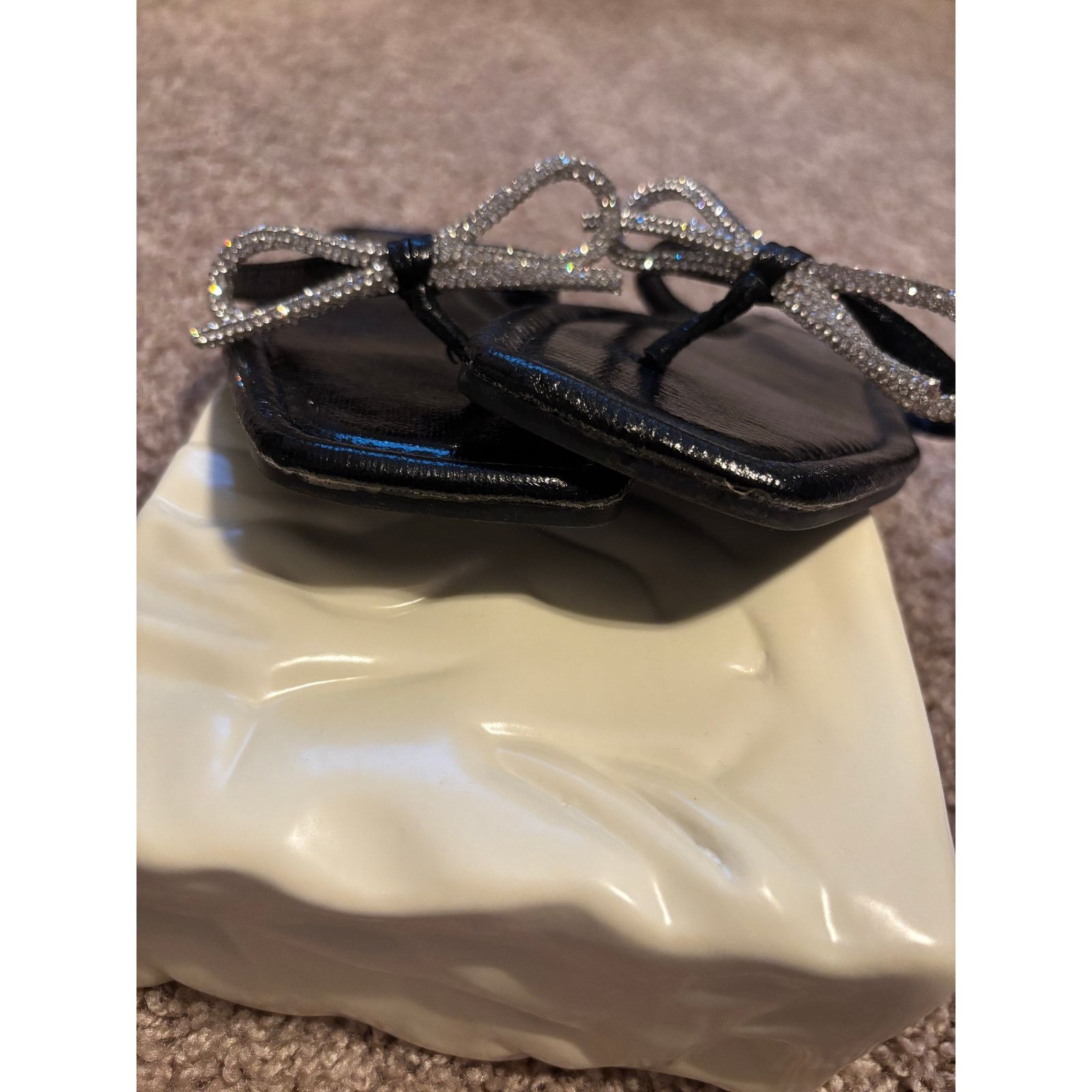 The Unbranded Brand Azarayah Rhinestone Bow Flat Flip Flops Size 8.5 Size US 8.5 / IT 38.5 - 7 Thumbnail