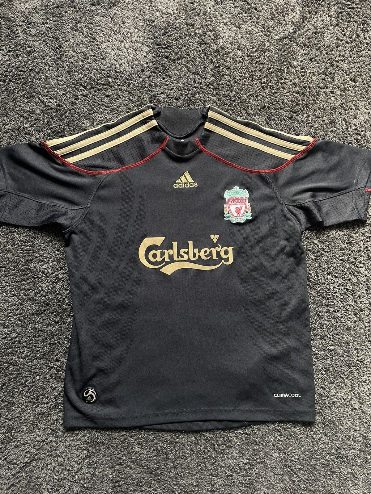 Adidas Blokecore Liverpool Jersey Size S / US 4 / IT 40 - 1 Thumbnail