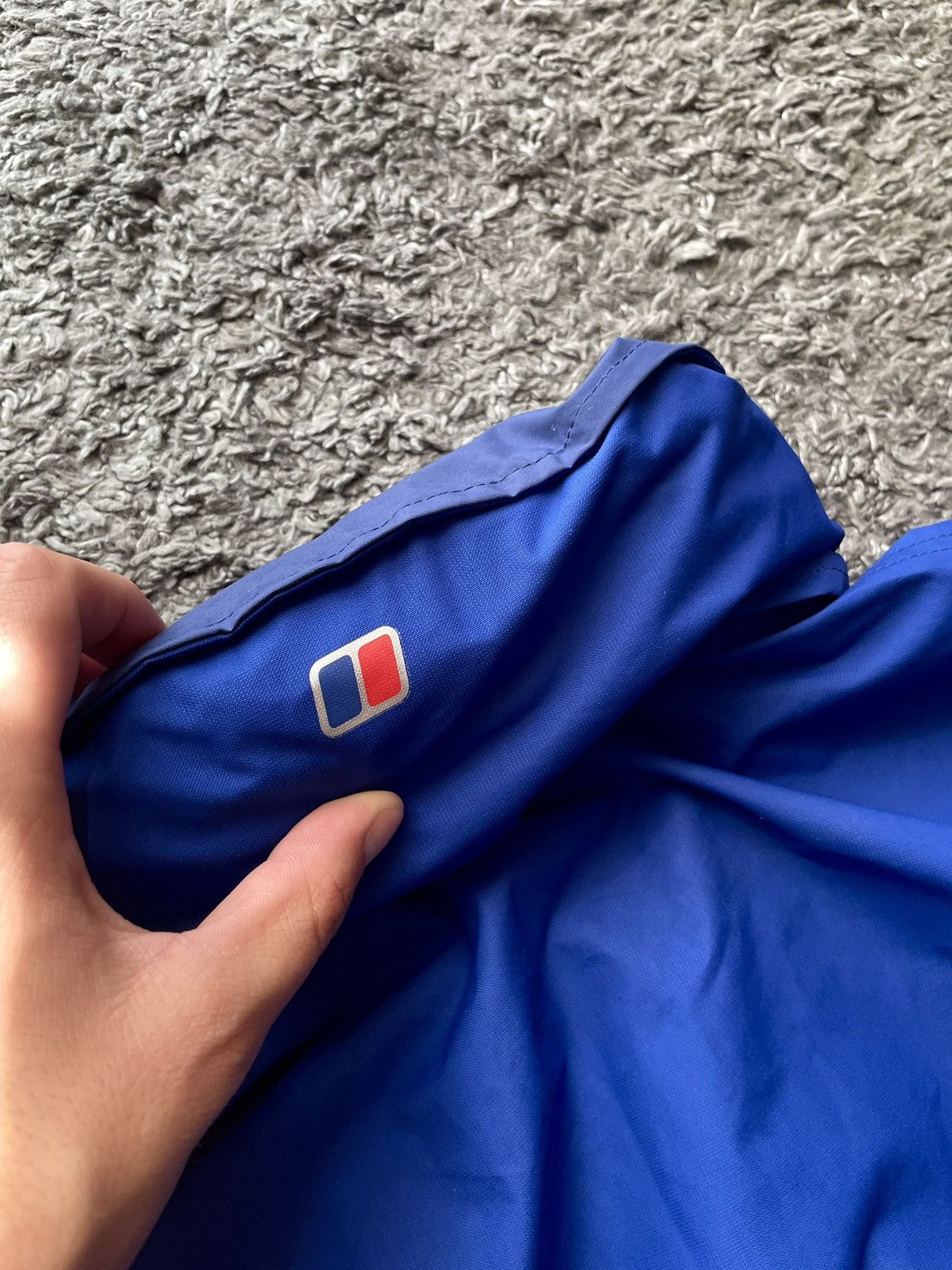 Berghaus Light Jacket Berghaus Streetwear Gorpcore Outdoor Gore-Tex Size US M / EU 48-50 / 2 - 18 Thumbnail
