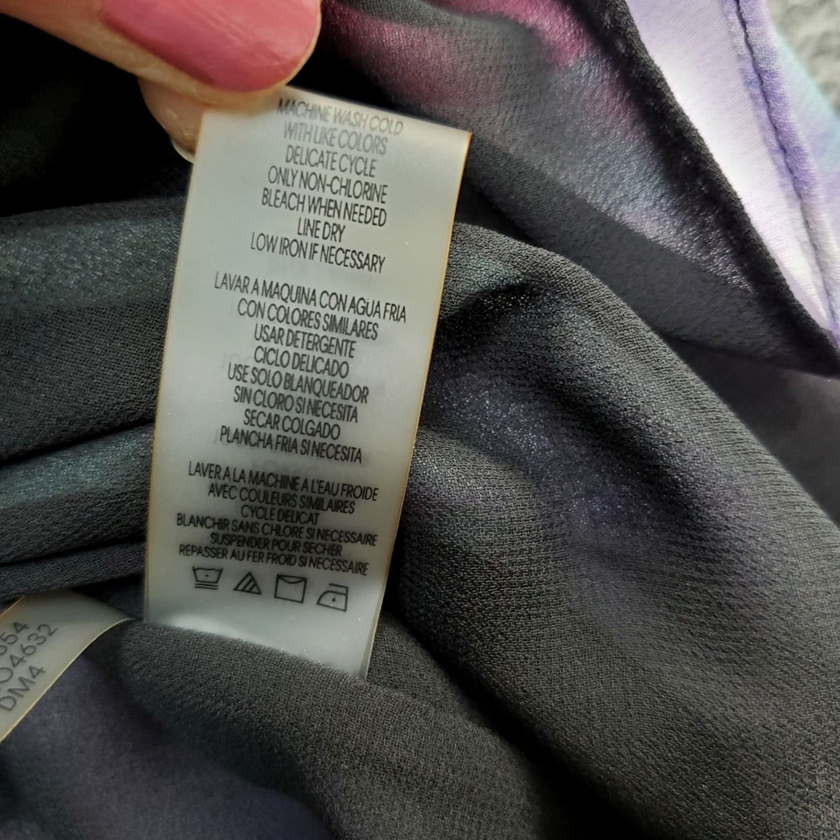 Calvin Klein Calvin Klein Blouse Womens M Multicolor Tie Dye Flutter Sleeve Ruffle Tie Neck V-Neck 100% Polyester Casual Party/Cocktail Size M / US 6-8 / IT 42-44 - 7 Thumbnail