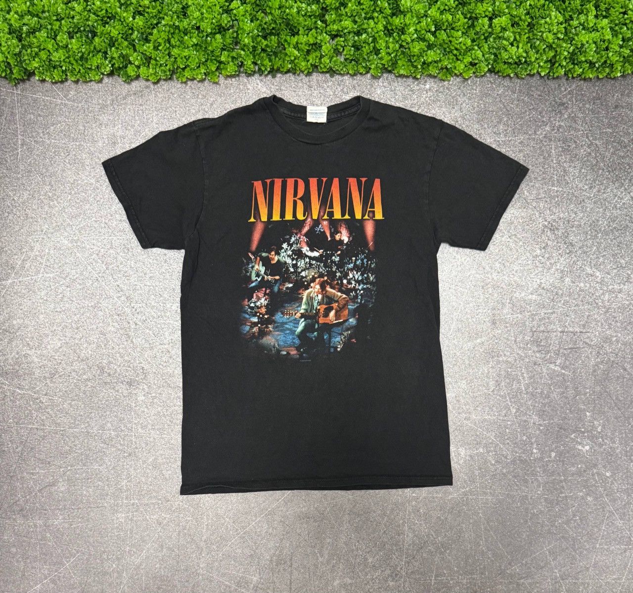 Band Tees Vintage 2008 Nirvana Kurt Cobain MTV Unplugged Band T-Shirt Size US S / EU 44-46 / 1 - 1 Thumbnail