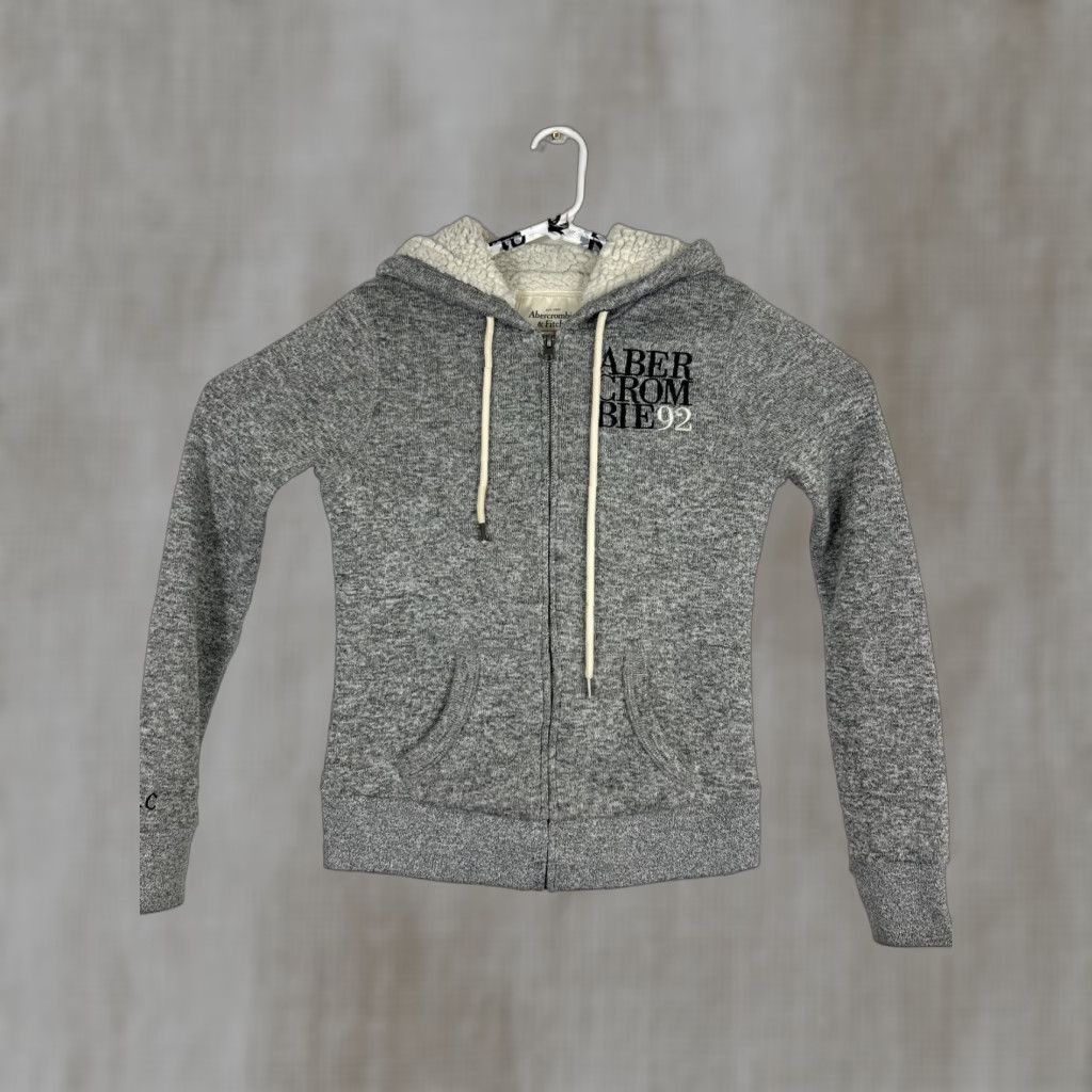 Abercrombie & Fitch Women's Gray Mid-Length Full Zip Jacket User: Abercrombie & Fitch Women's Gray Mid-Length Full Zip Jacket
