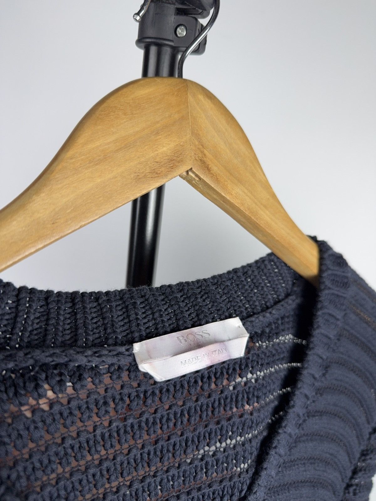Hugo Boss Luxury Hugo Boss Italy Textured Open Knit Sweater Navy Size US S / EU 44-46 / 1 - 4 Thumbnail