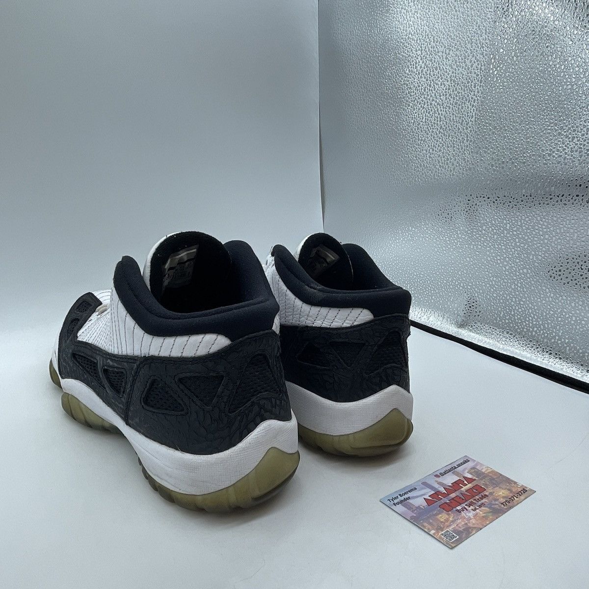 Jordan Brand Air Jordan 11 low Size US 9.5 / EU 42-43 - 4 Thumbnail