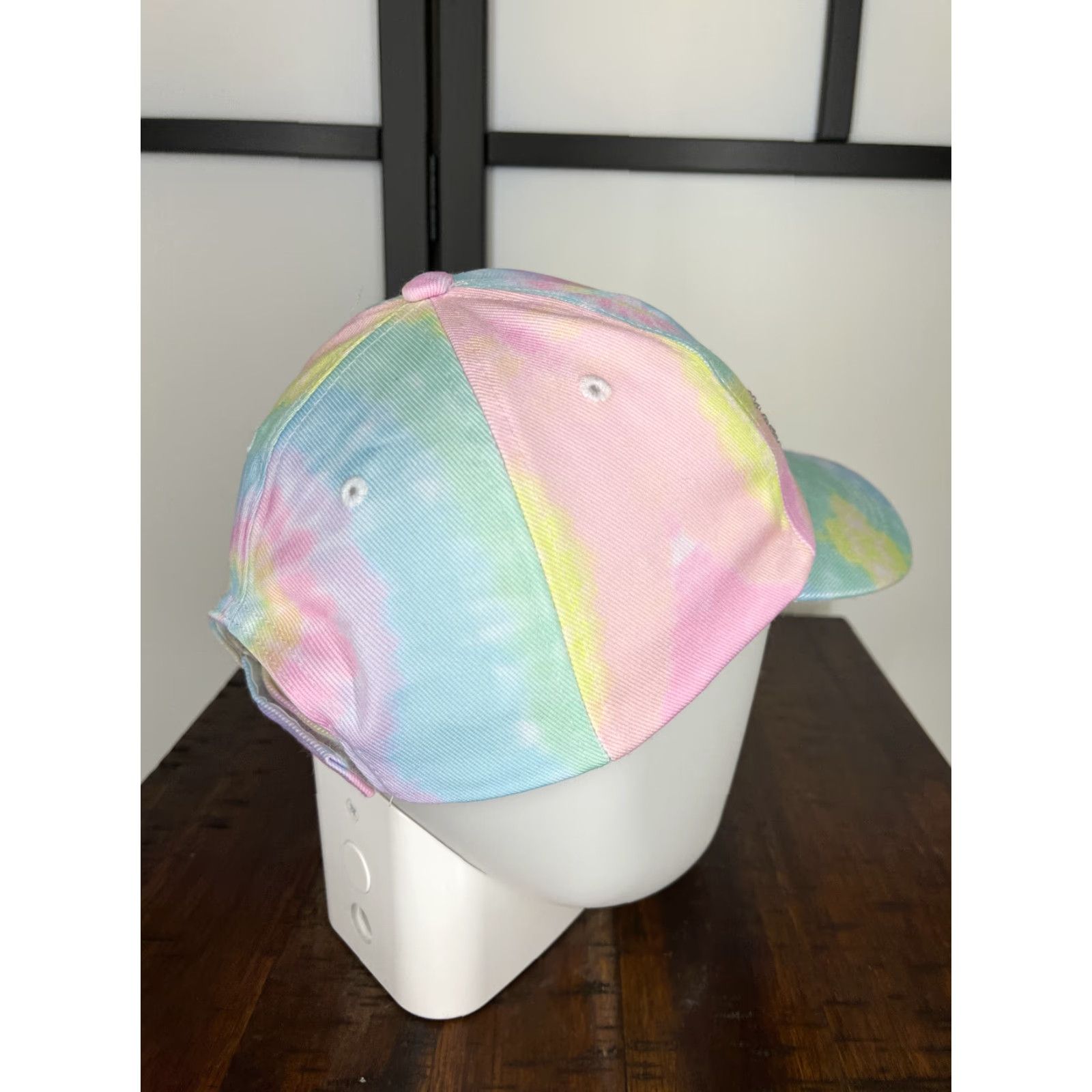 Bebe VINTAGE Nike Shirt Womens XS 90s Logo Rhinestone Strap Back Cap Pink Tie Dye Bling Adjustable Hat Size ONE SIZE - 7 Thumbnail