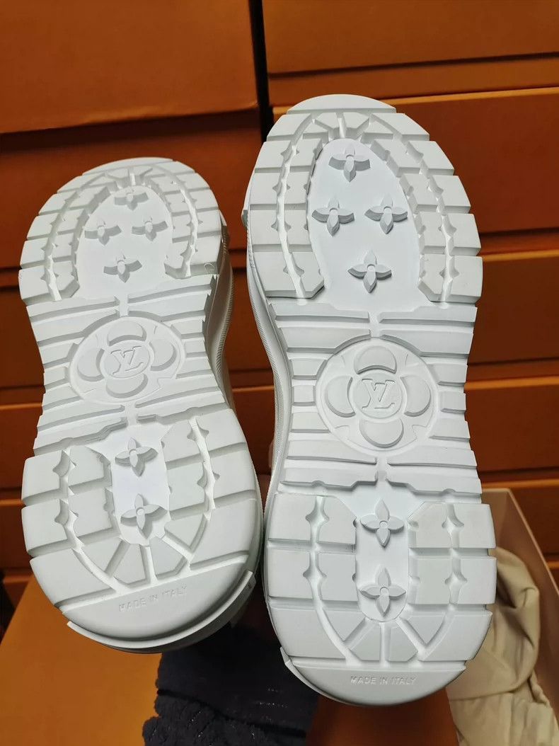 Louis Vuitton Louis Vuitton LV Women's Sneakers Size 35 Brand New-2506 Size US 5 / IT 35 - 9 Thumbnail