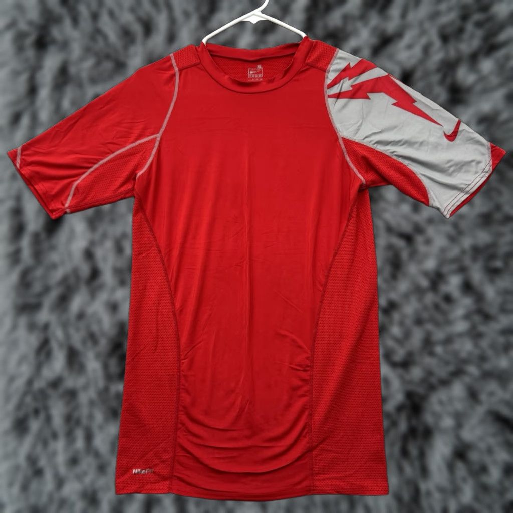 Nike Nike Shirt Mens XL Dri-Fit Athletic Activewear T-Shirt Red 30 Chest Moisture Wicking Breathing Lightweight Logo Cross Training Gym Running 90s? Size US XL / EU 56 / 4 - 1 Thumbnail