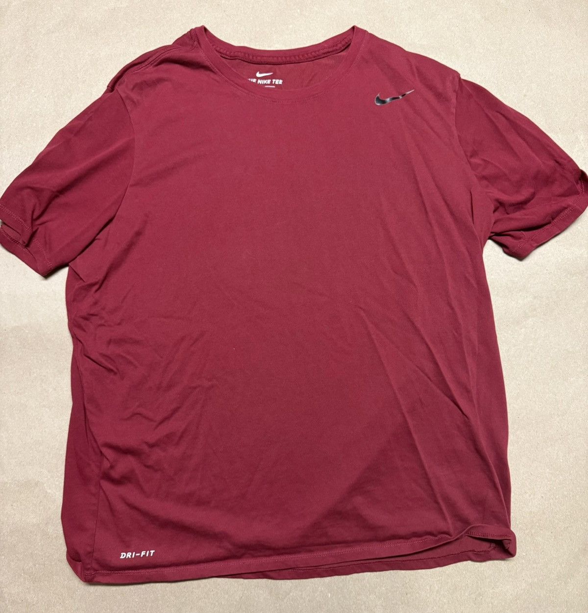 Nike Nike Drifit Tee Red workout Shirt Extra Large XL! Size US XL / EU 56 / 4 - 1 Thumbnail