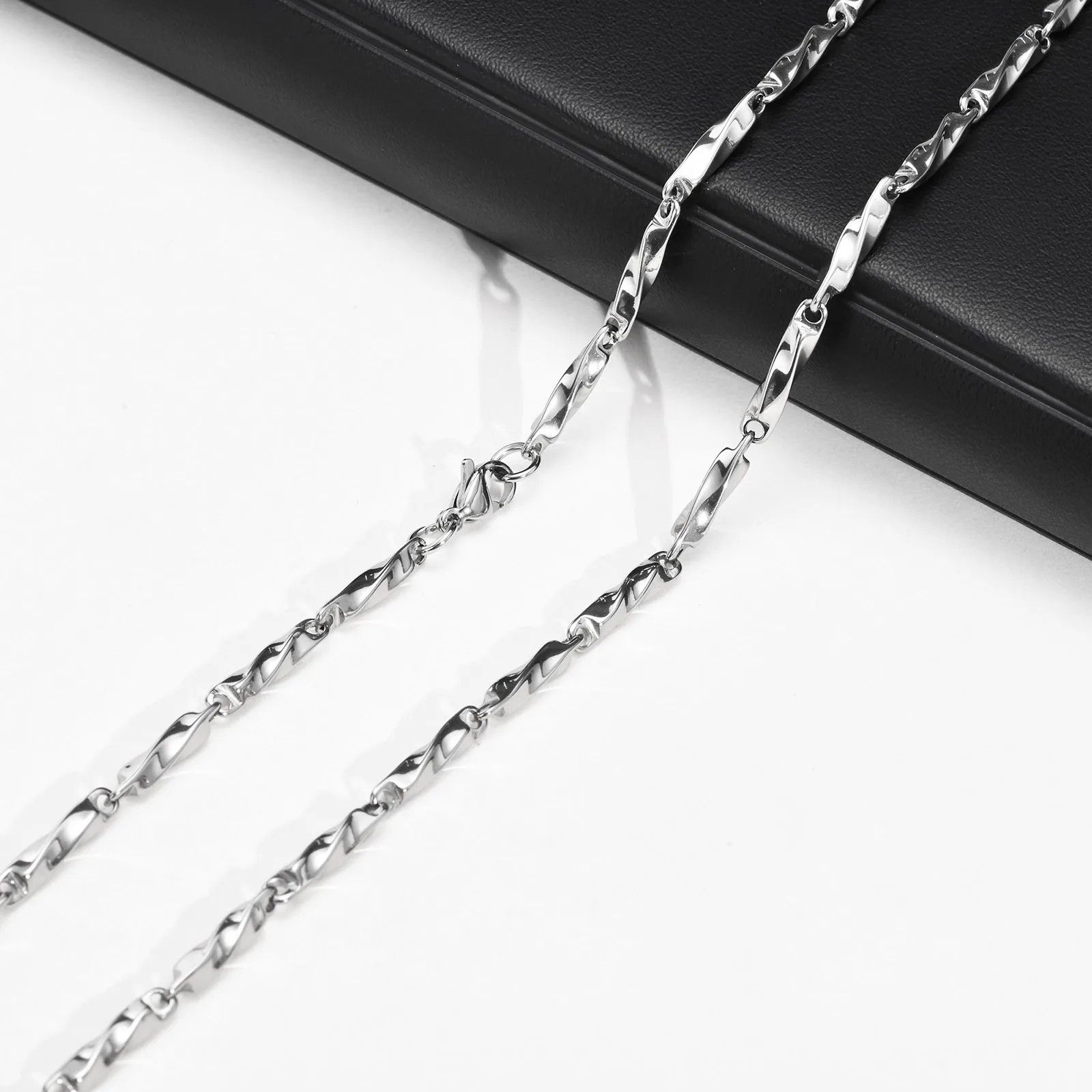 Jewelry × Vintage Mobius Chain Necklace Size ONE SIZE - 3 Thumbnail