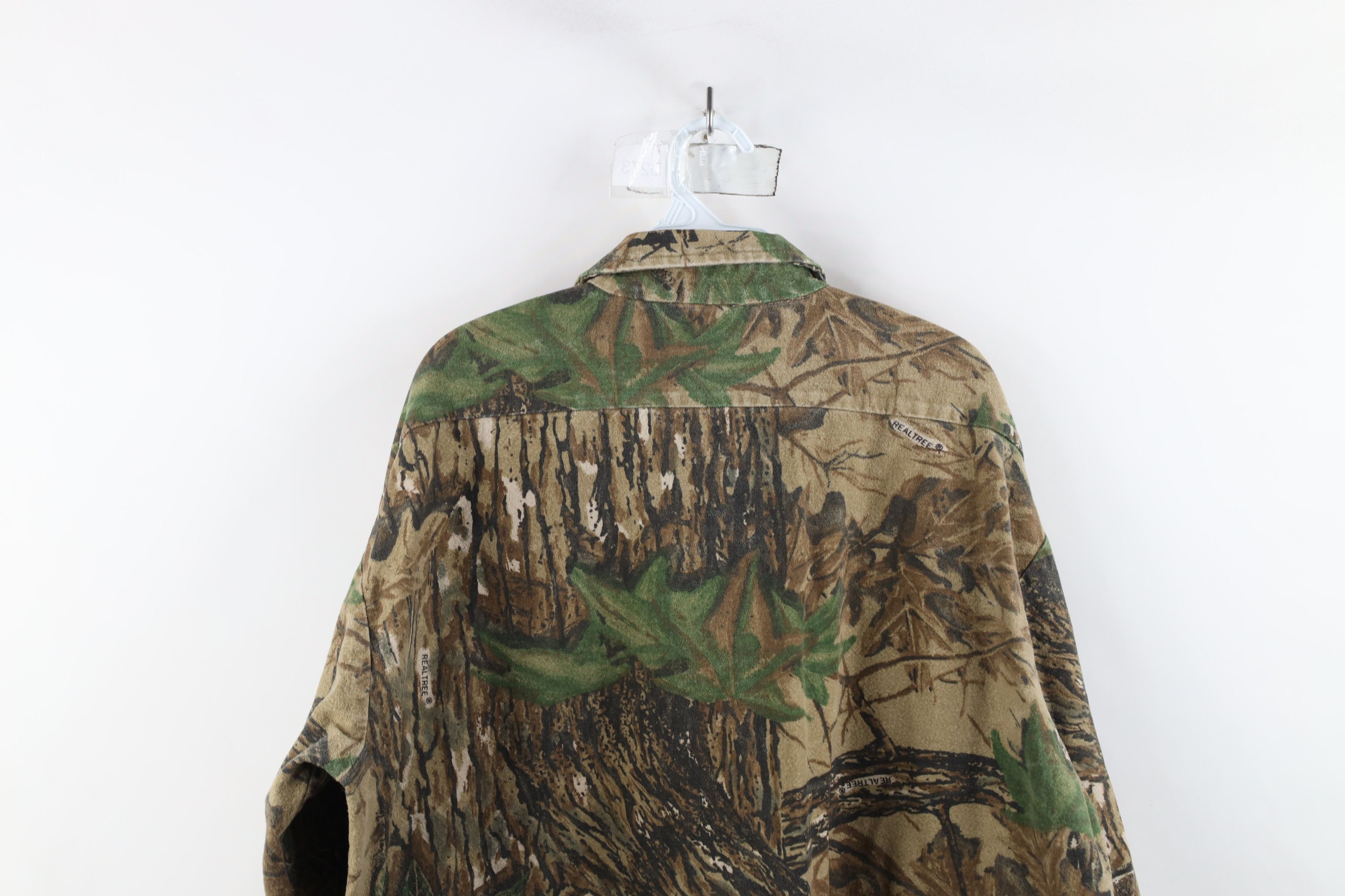 Vintage Vintage 90s Streetwear Realtree Camouflage Button Shirt USA Size US XL / EU 56 / 4 - 11 Thumbnail
