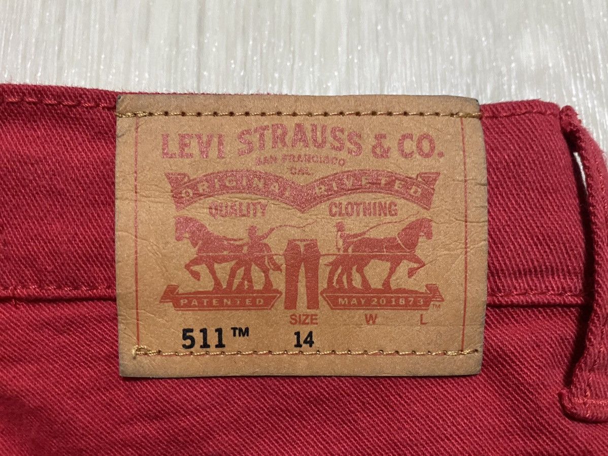Levi's Women’s Junior Levi’s 511 Slim Vintage Red Jeans Denim Size 28" / US 6 / IT 42 - 9 Thumbnail
